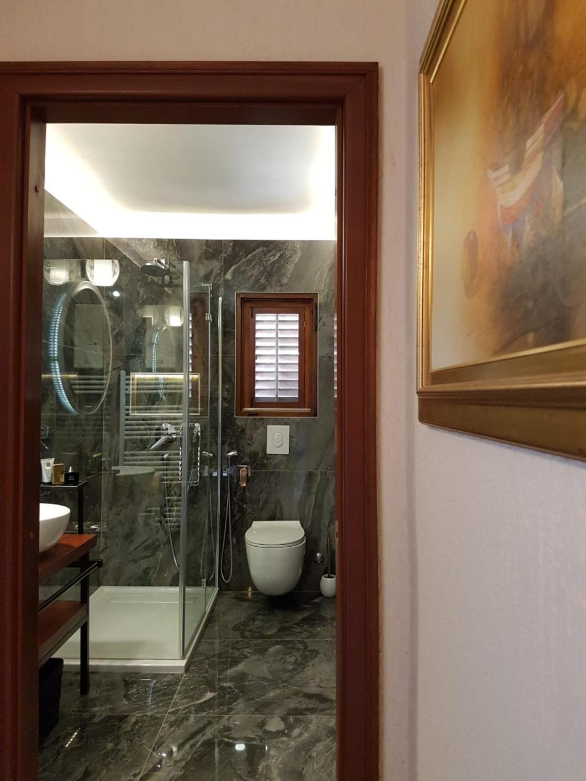 Golden View Luxury Apartment Маслиница Экстерьер фото